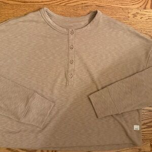 Vuori Women's Long Sleeve Henley in Light Brown